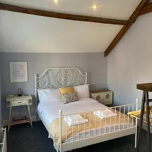 https://hidden-gem-5-min-from-city-centre-with-parking-permit.cardiffhotelswales.com